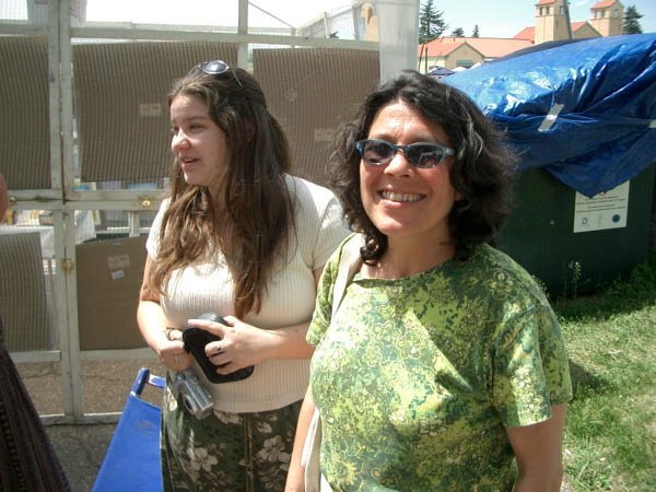 Daniel's sister Agnes and her daughter Sara